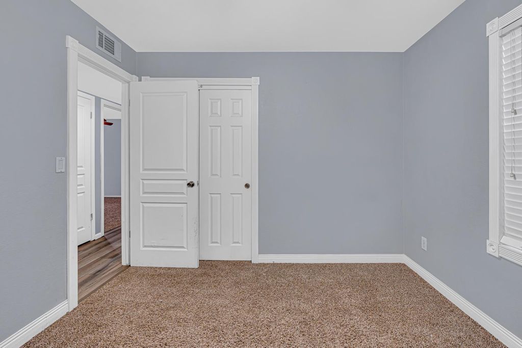 Image 14 of property listing at 1188 W Pinedale Avenue, Fresno, CA 93711