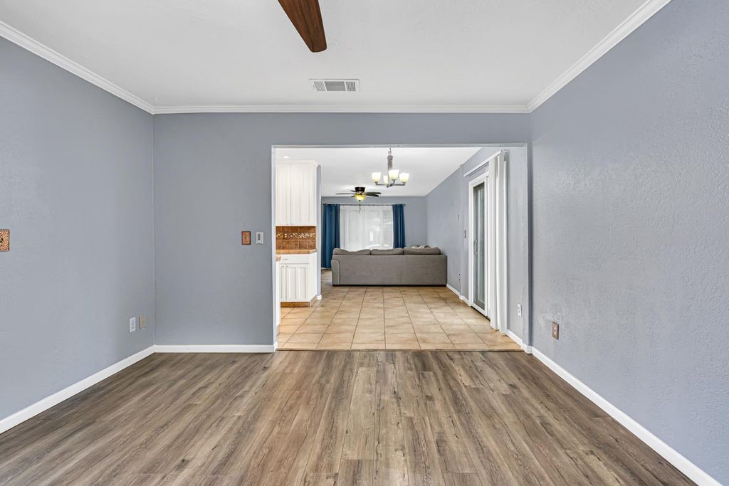 Image 28 of property listing at 1188 W Pinedale Avenue, Fresno, CA 93711