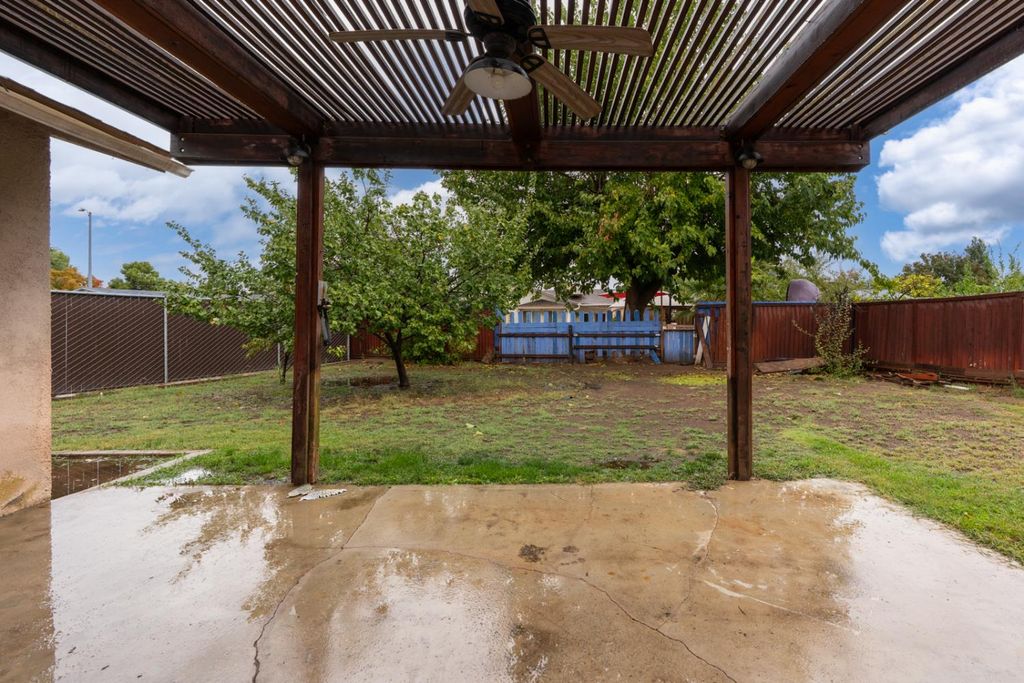 Image 30 of property listing at 1188 W Pinedale Avenue, Fresno, CA 93711