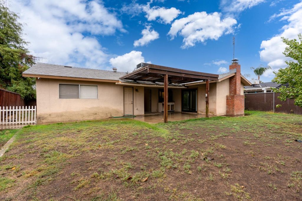 Image 32 of property listing at 1188 W Pinedale Avenue, Fresno, CA 93711