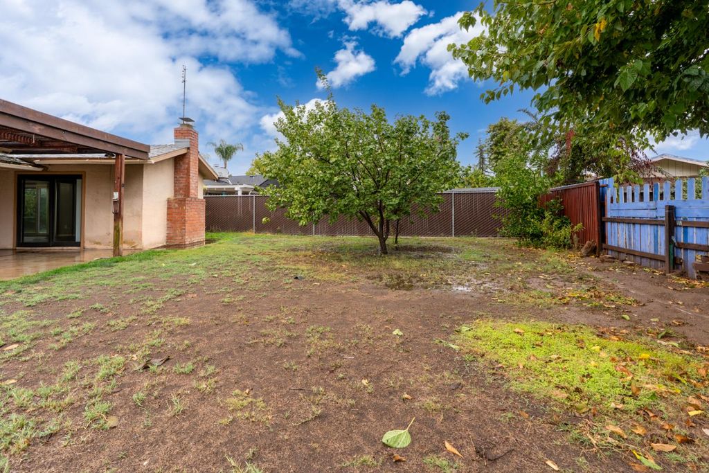 Image 33 of property listing at 1188 W Pinedale Avenue, Fresno, CA 93711