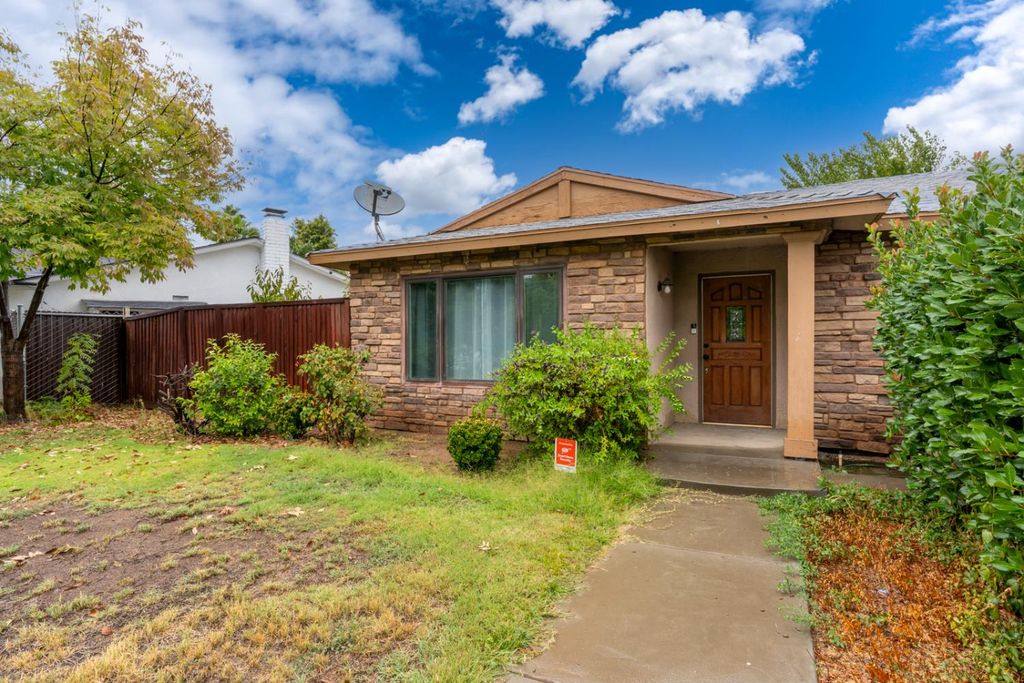 Image 5 of property listing at 1188 W Pinedale Avenue, Fresno, CA 93711