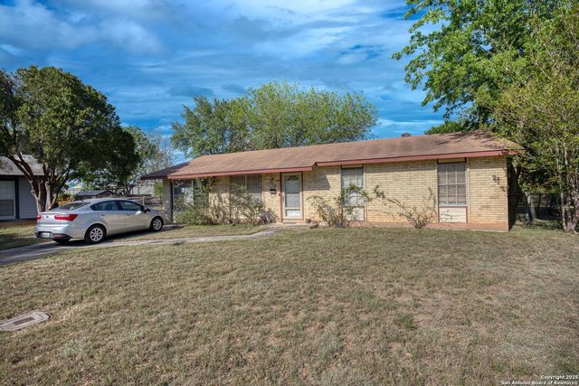 119 Pentonville, Schertz, TX 78154