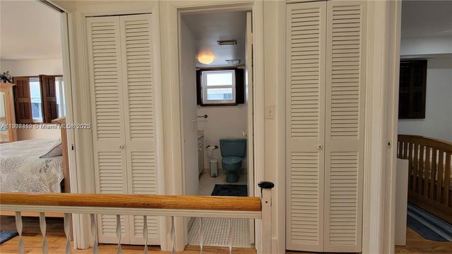 881 Ocean Dr TH10, Key Biscayne, FL 33149