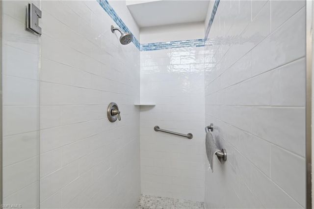 120 Napa Ridge WAY, Naples, FL 34119