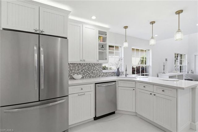 120 Napa Ridge WAY, Naples, FL 34119