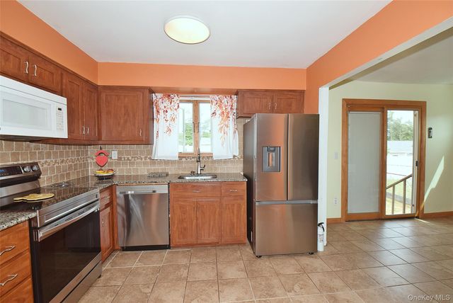 27 Naples Avenue, Central Islip, NY 11722