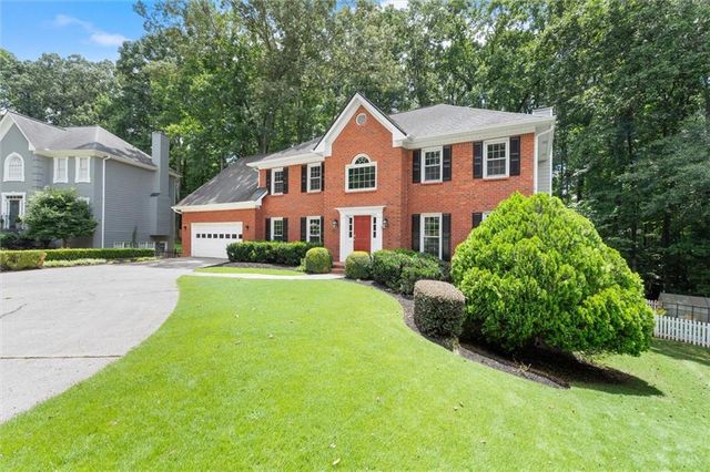 3505 Waters Glen Way, Alpharetta, GA 30022