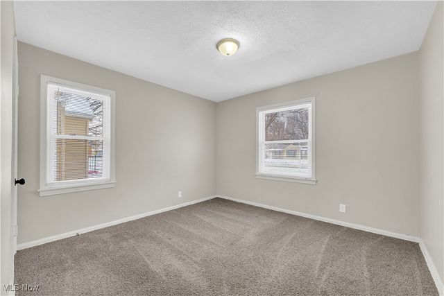 2016 Green Road, Cleveland, OH 44121