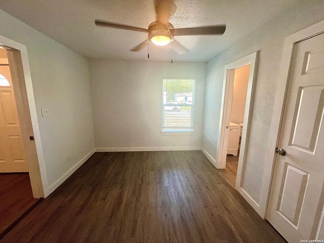 7042 BUTTERFIELD DR, San Antonio, TX 78227