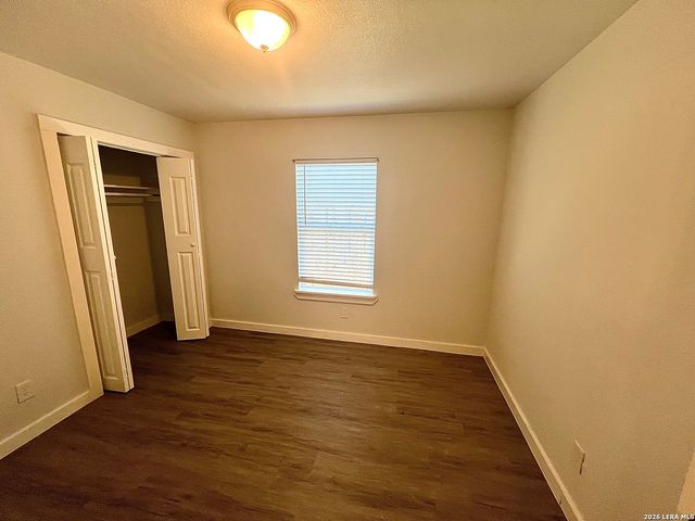 7042 BUTTERFIELD DR, San Antonio, TX 78227