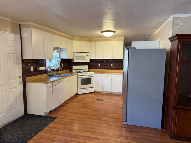 26 Union St, Redstone Twp, PA 15475