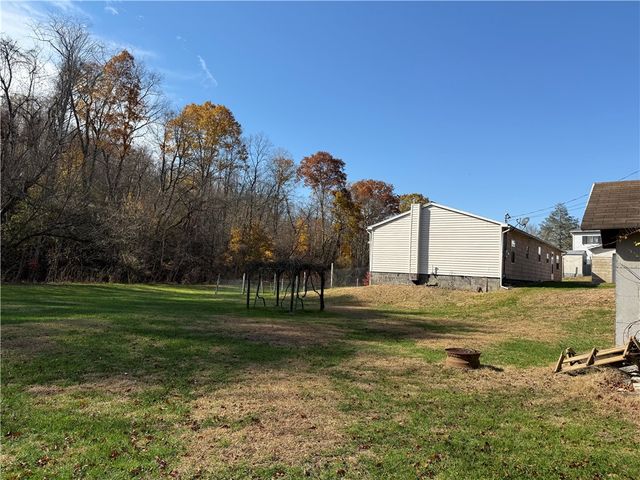 26 Union St, Redstone Twp, PA 15475