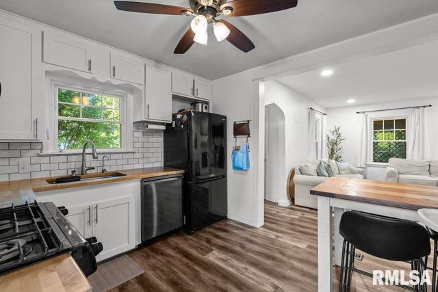 2612 23RD Avenue, Rock Island, IL 61201