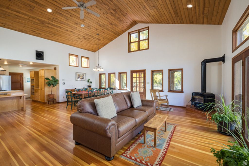 Image 33 of property listing at 2927 S EAST BENCH RD, Moab, UT 84532