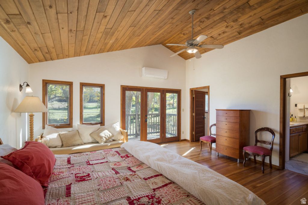 Image 43 of property listing at 2927 S EAST BENCH RD, Moab, UT 84532