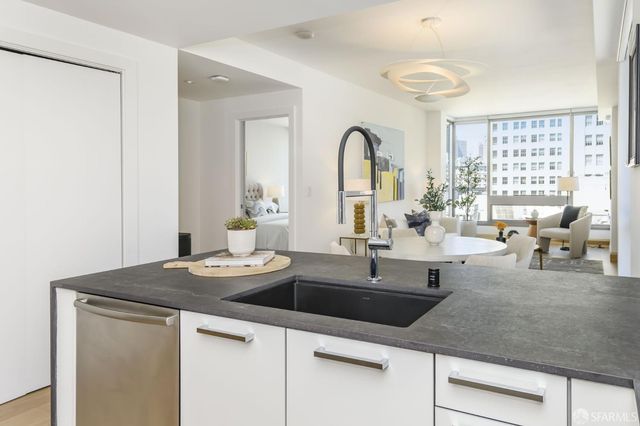 1 Hawthorne Street 12G, San Francisco, CA 94105