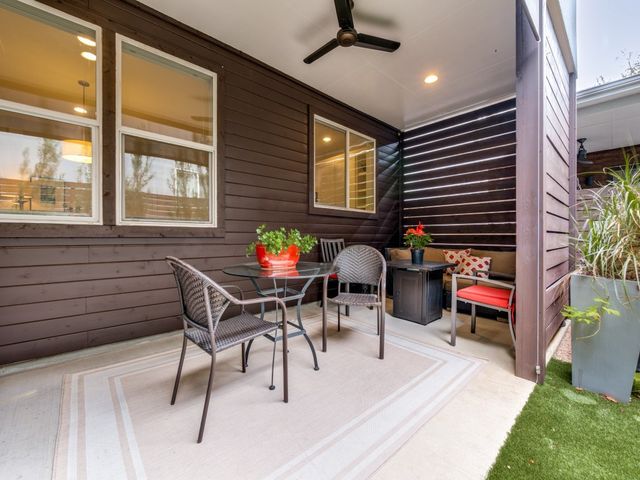 1052 Gallivant Lane, Dallas, TX 75218