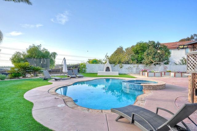 1008 Red Oak, Chula Vista, CA 91910