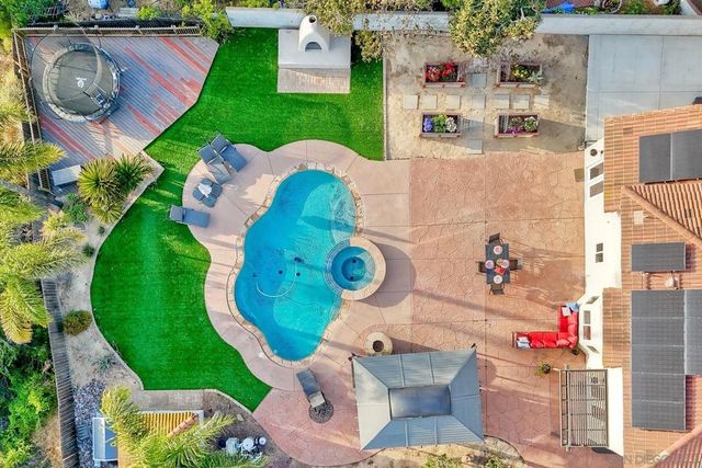 1008 Red Oak, Chula Vista, CA 91910