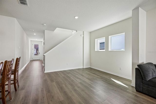 5812 NATIVE OAK STREET, Mount Dora, FL 32757