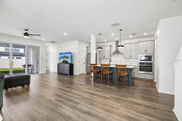 5812 NATIVE OAK STREET, Mount Dora, FL 32757