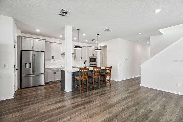 5812 NATIVE OAK STREET, Mount Dora, FL 32757