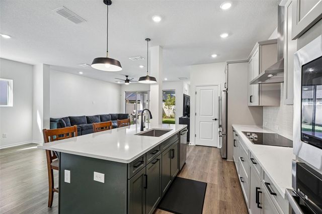 5812 NATIVE OAK STREET, Mount Dora, FL 32757