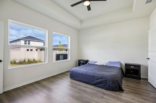 5812 NATIVE OAK STREET, Mount Dora, FL 32757
