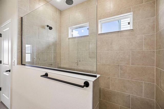 5812 NATIVE OAK STREET, Mount Dora, FL 32757