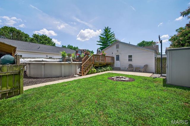 215 2nd Street, St Peters, MO 63376