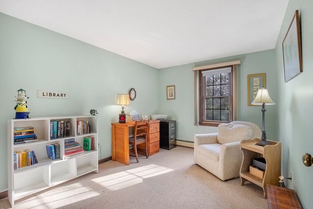 386 Bishops Ter, Barnstable, MA 02601