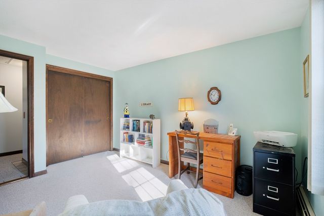 386 Bishops Ter, Barnstable, MA 02601