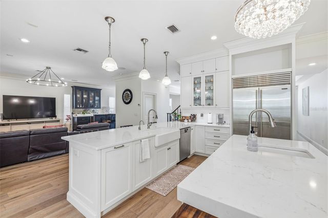 2909 W BAY VISTA AVENUE, Tampa, FL 33611