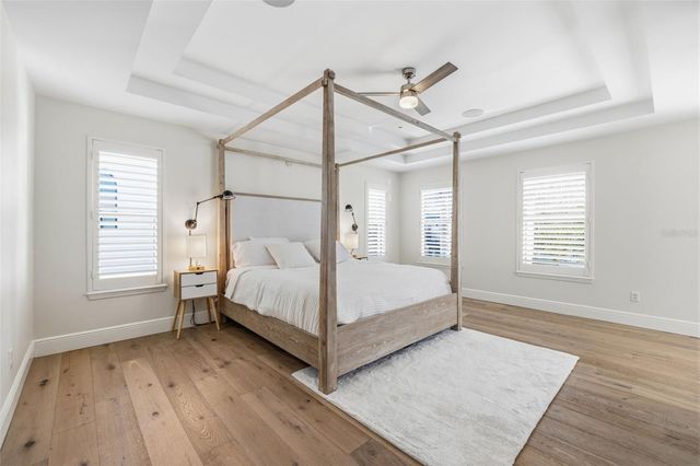 2909 W BAY VISTA AVENUE, Tampa, FL 33611