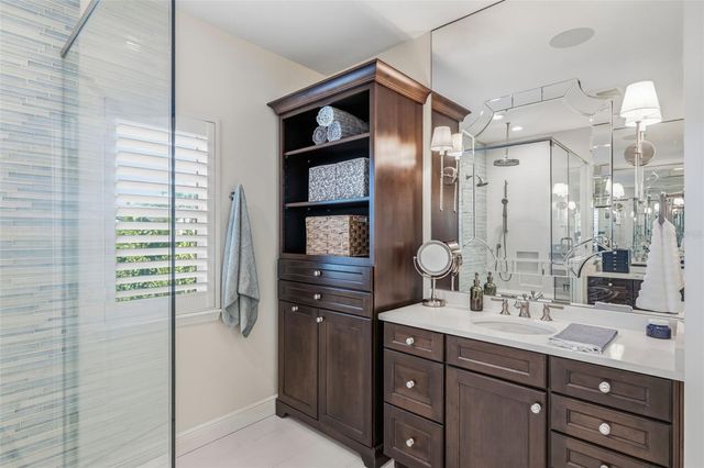 2909 W BAY VISTA AVENUE, Tampa, FL 33611