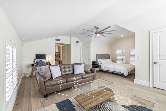 2909 W BAY VISTA AVENUE, Tampa, FL 33611