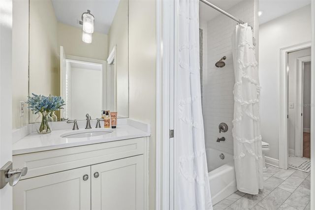 2909 W BAY VISTA AVENUE, Tampa, FL 33611