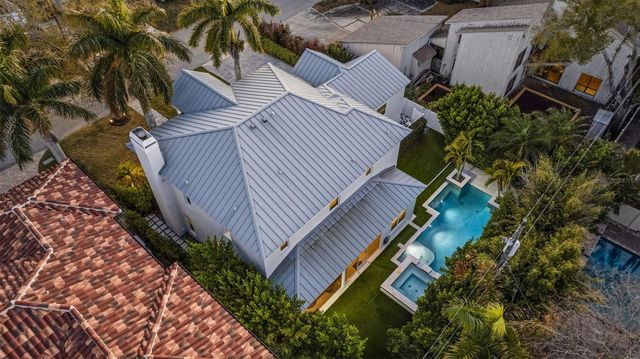 2909 W BAY VISTA AVENUE, Tampa, FL 33611