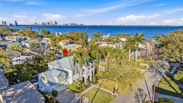 2909 W BAY VISTA AVENUE, Tampa, FL 33611