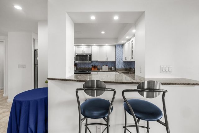 85 E India Row 22F, Boston, MA 02110