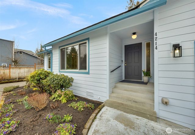4214 NE 2nd Street, Renton, WA 98059