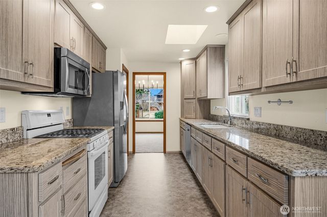 4214 NE 2nd Street, Renton, WA 98059