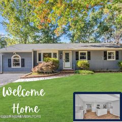 2253 Llewellyn Parkway, Lacey, NJ 08734