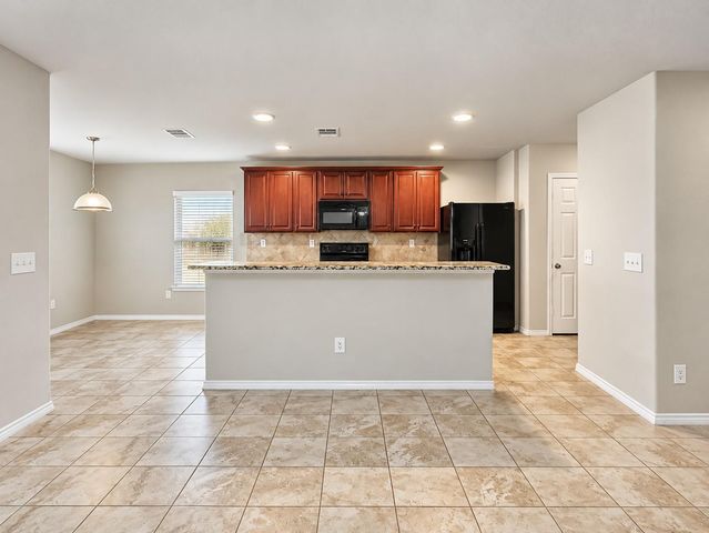 266 Stalwart Hill Trail, Magnolia, TX 77354