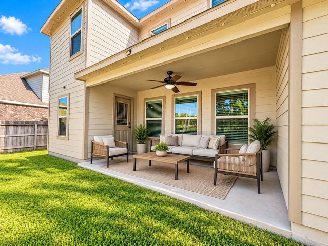 266 Stalwart Hill Trail, Magnolia, TX 77354