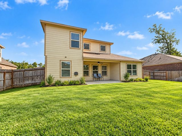 266 Stalwart Hill Trail, Magnolia, TX 77354