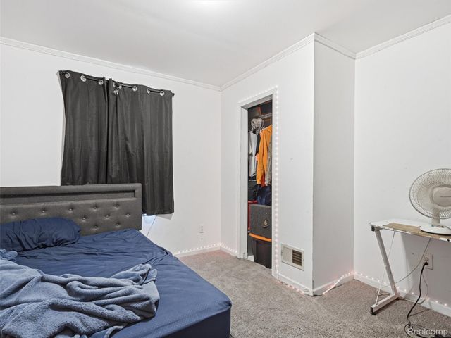 2435 E M 36, Hamburg Township, MI 48169