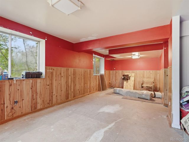 2435 E M 36, Hamburg Township, MI 48169