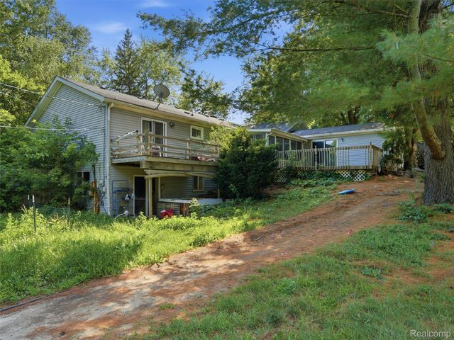 2435 E M 36, Hamburg Township, MI 48169